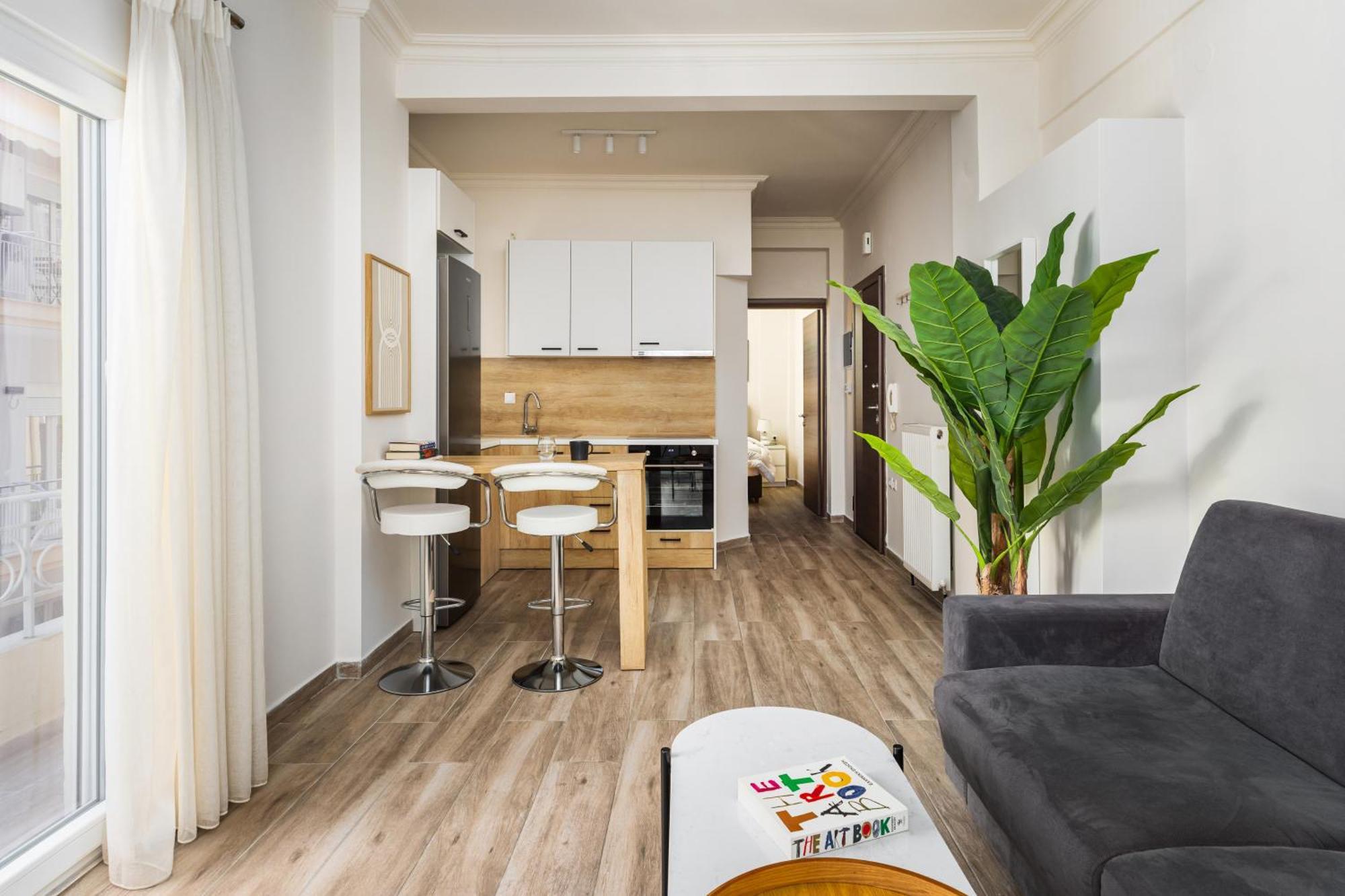 Tropical & Faces By Nest Thessaloniki