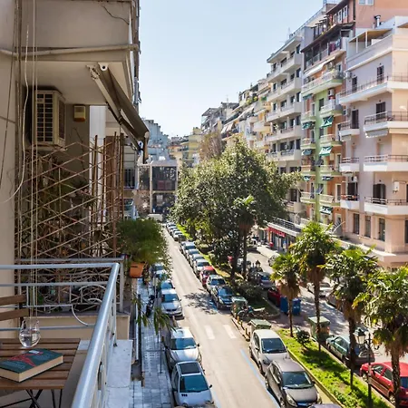 Appartement Tropical & Faces By Nest à Thessalonique Extérieur photo