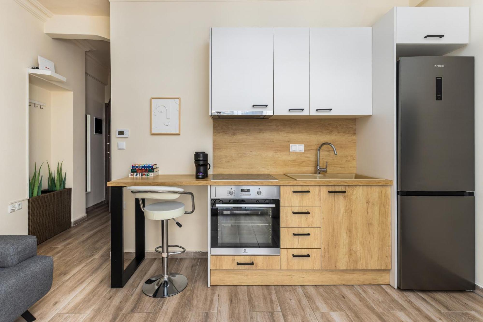 Tropical & Faces By Nest Apartment Thessaloniki